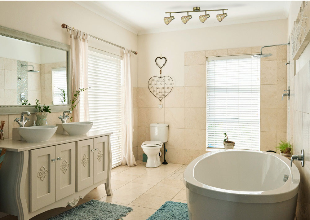 Regleta 4 focos orientables cuero tulipa ambar Cooper